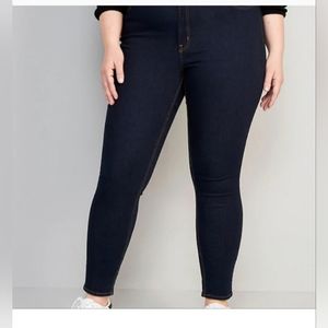 NEW Old Navy 24 SHORT womens 24W  petite Rockstar Super Skinny Jeans Dar…